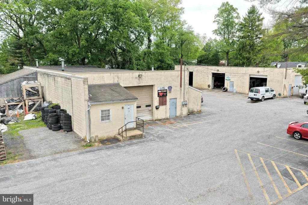 42 Kitty Ln, PHOENIXVILLE