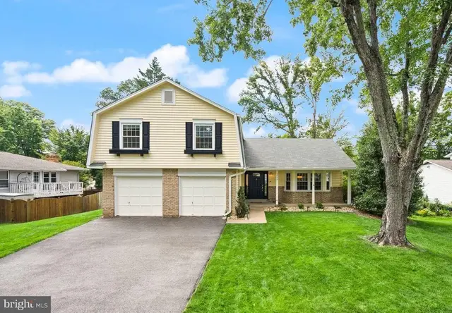 8906 Tailcoat Ct, Springfield