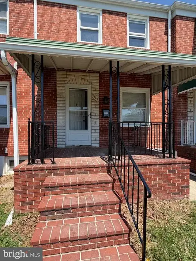 2119 Hawthorne Rd, Baltimore