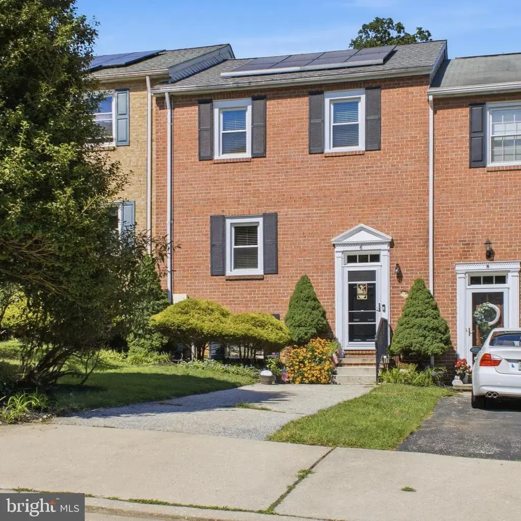 6 Carriage Walk Ct, BALTIMORE