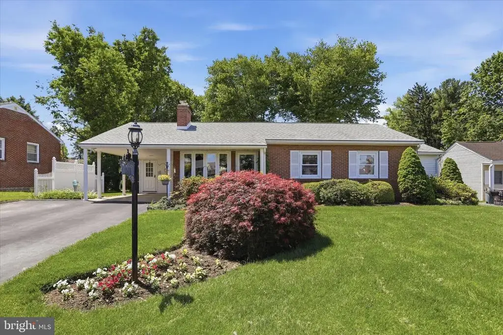 17933 Oak Ridge Dr, HAGERSTOWN