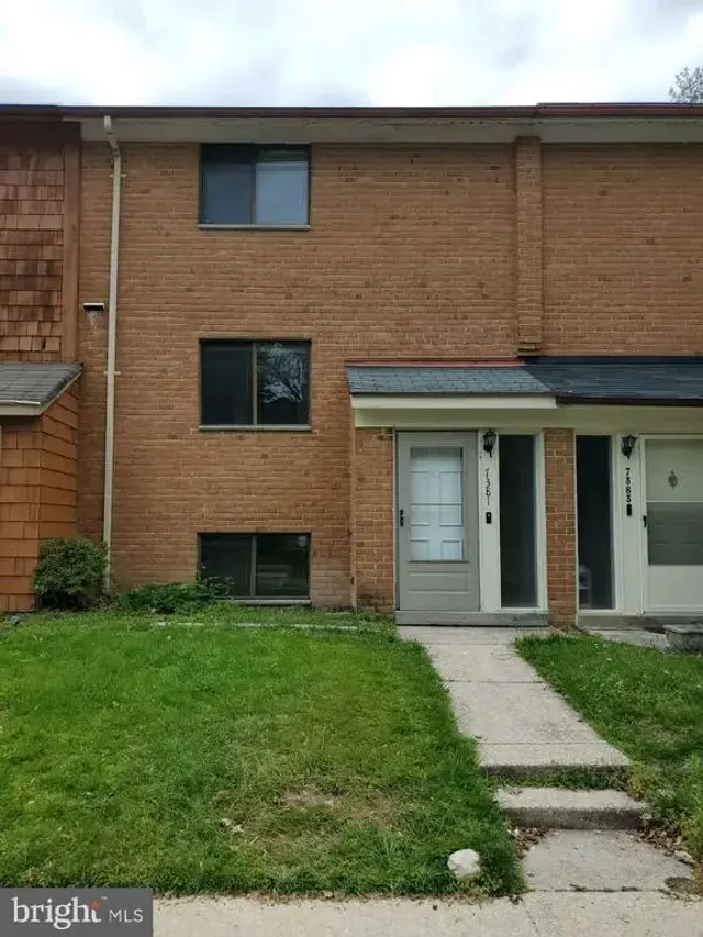 7381 Hickory Log Cir, Columbia