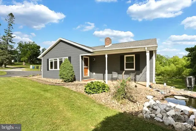 737 Range End Rd, Dillsburg