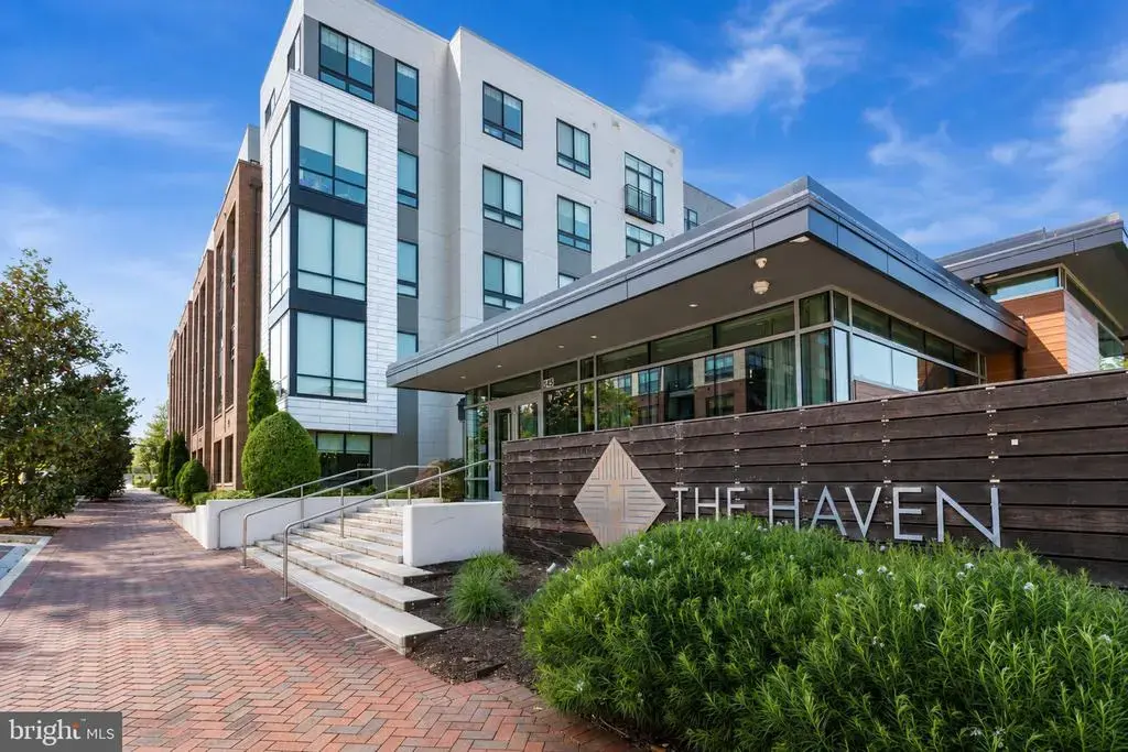 145 Riverhaven Dr #451, OXON HILL