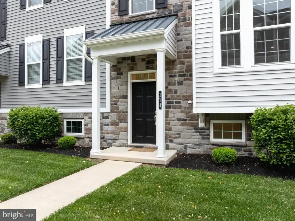 114 Hartzels Ln, CHALFONT