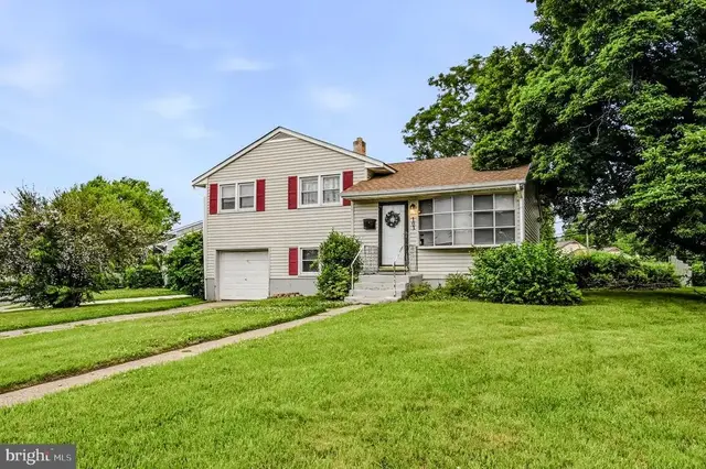 103 Memorial Dr, New Castle