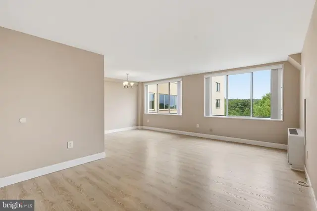 6631 Wakefield Dr #519, Alexandria