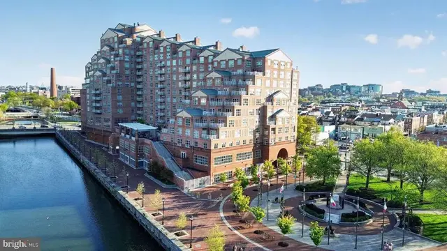 250 President St #805, Baltimore