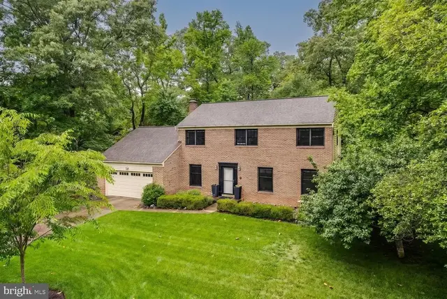 9336 Heather Glen Dr, Alexandria
