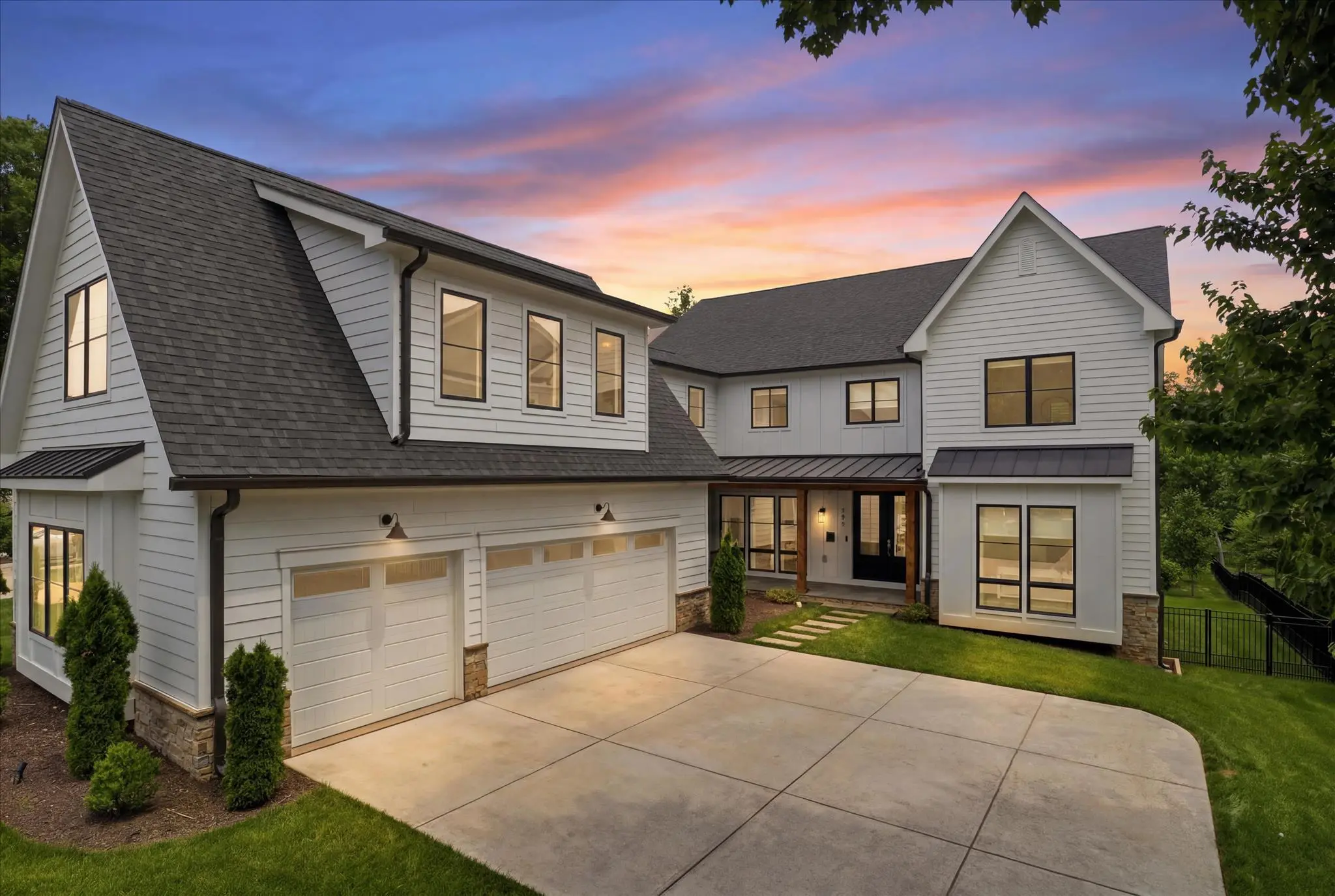 202 Branch Rd Se, VIENNA