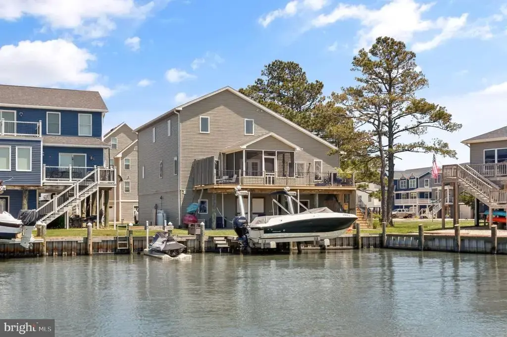3352 Scimitar Way, GREENBACKVILLE