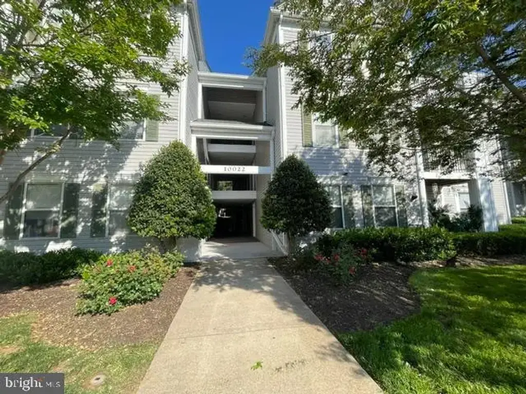 10022 Vanderbilt Cir #3-13, GAITHERSBURG