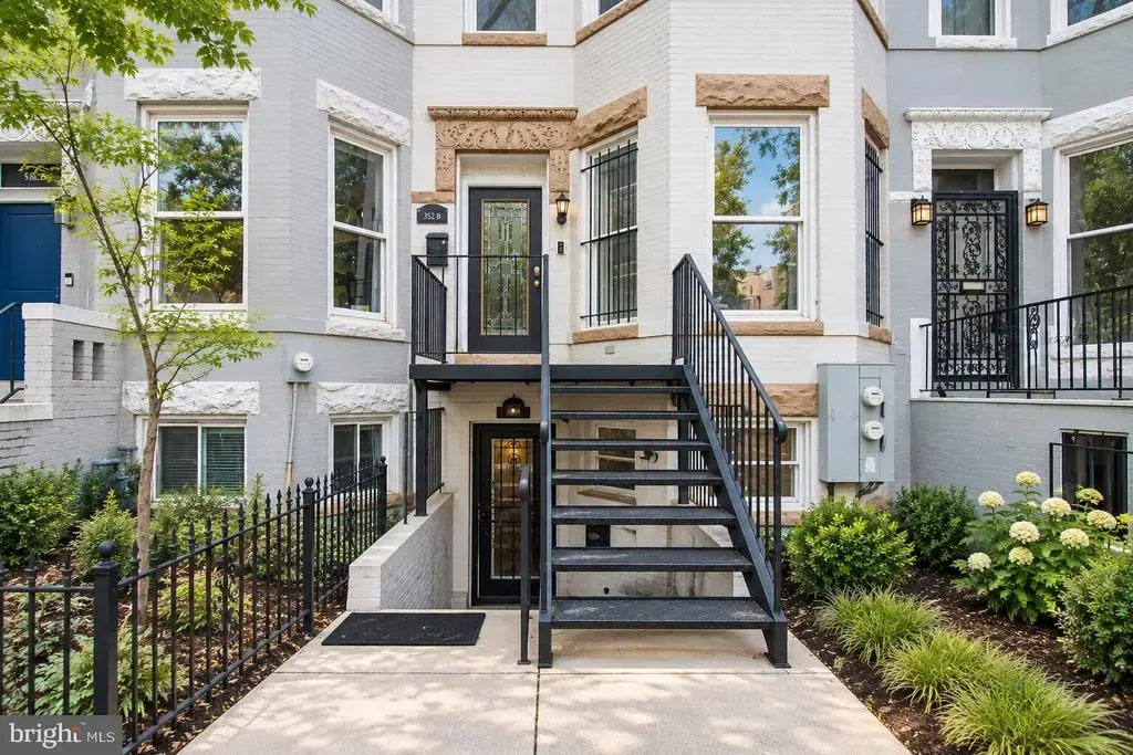 35 Rhode Island Ave Nw #a, WASHINGTON