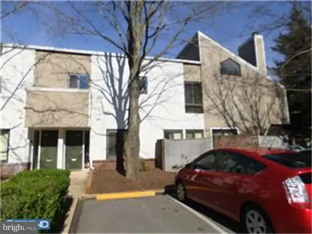 1700 Oakwood Ter #1f, PENN VALLEY