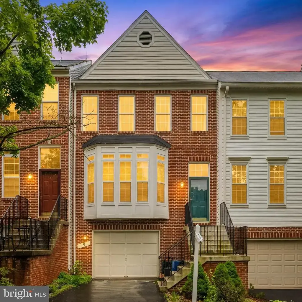 5 Battery Bend Ct, MONTGOMERY VILLAGE