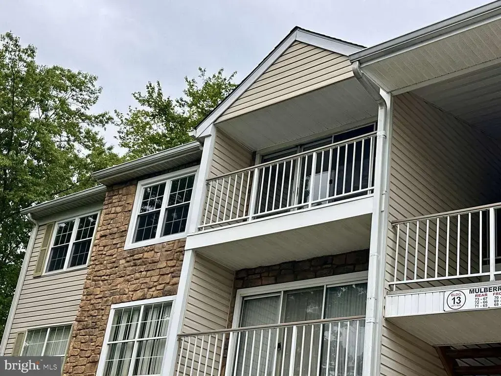 70 Mulberry Ct, TRENTON