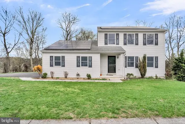 3465 Sullivan St, Mechanicsburg