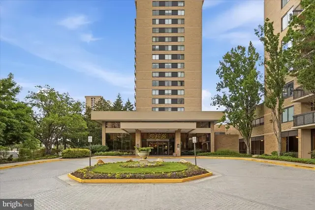 3709 S George Mason Dr #707, Falls Church
