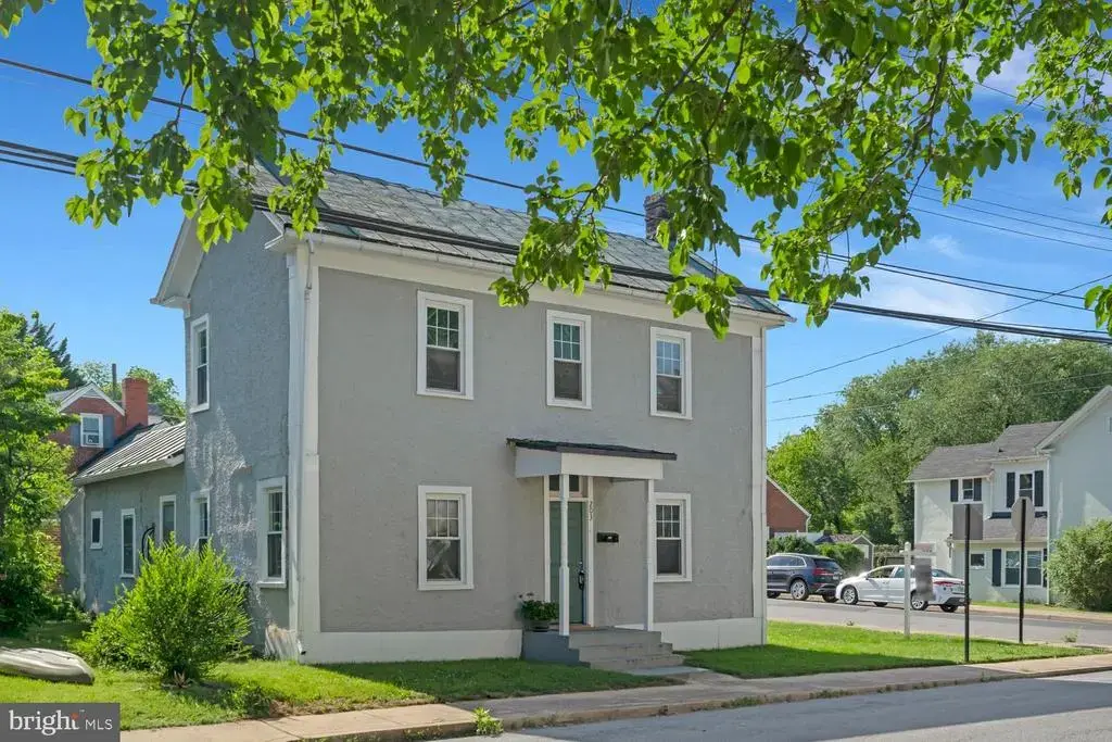 203 Lee St, FRONT ROYAL