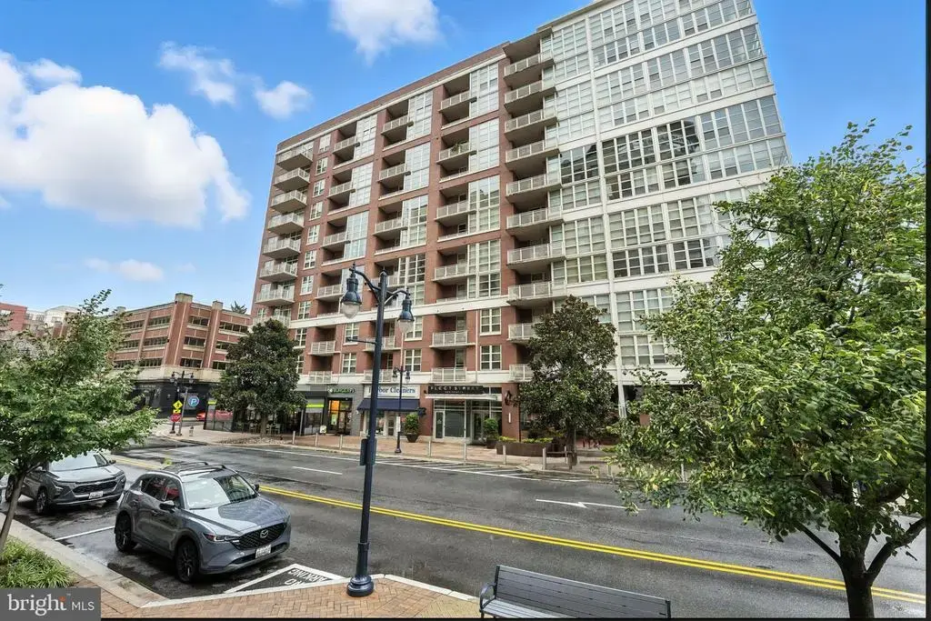 157 Fleet St #211, OXON HILL