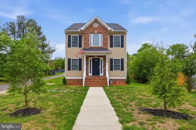 8528 Engleside St, Alexandria