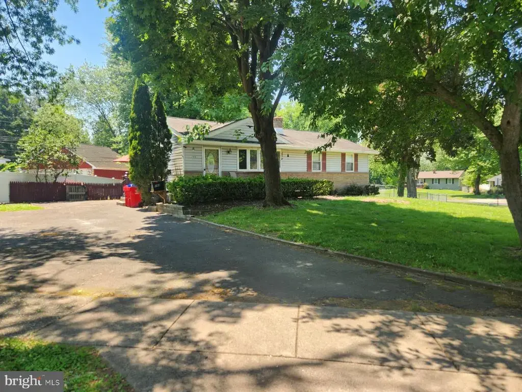 168 Ann Ln, WARMINSTER