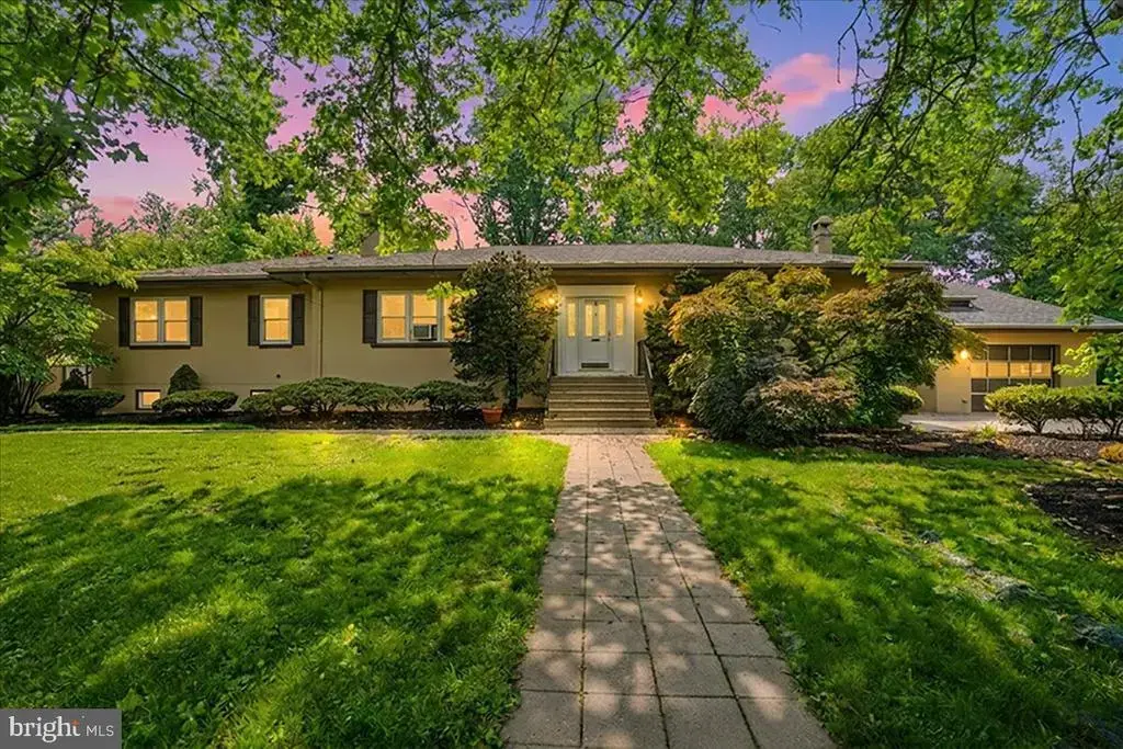 4 Orchard Ave, BORDENTOWN