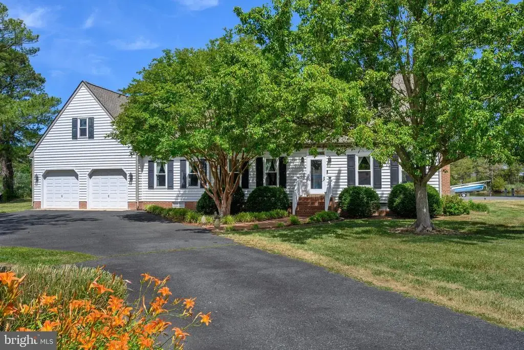 4712 Steamboat Rd, WOOLFORD