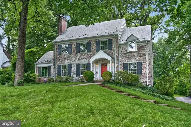 8112 Rayburn Rd, Bethesda