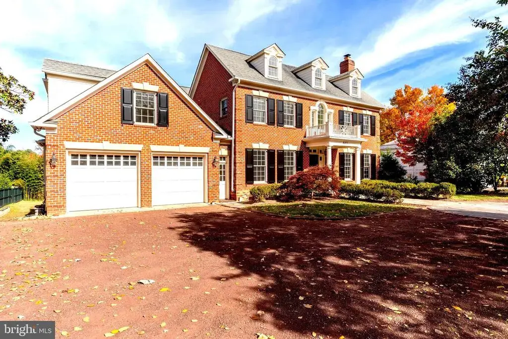 4011 Bradley Ln, CHEVY CHASE