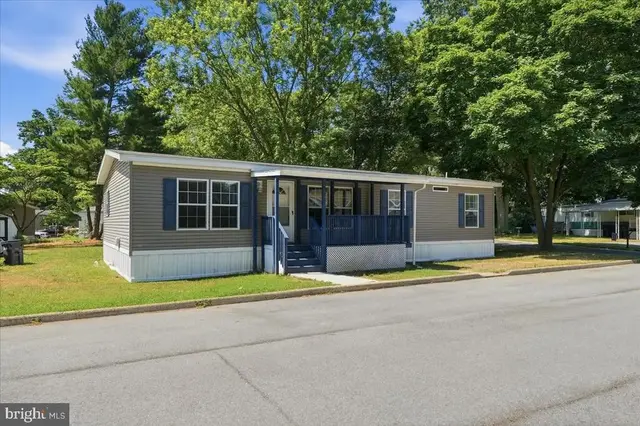 340 Jean Bradley Cir #702, Frederica