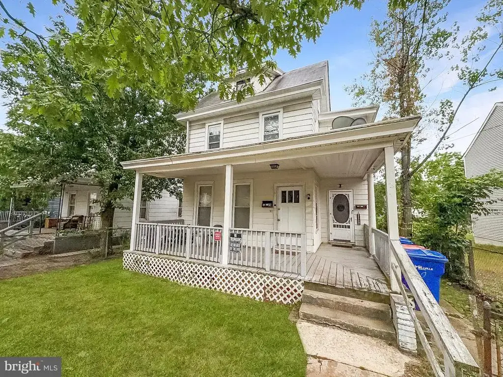 419 E Mulberry St, MILLVILLE