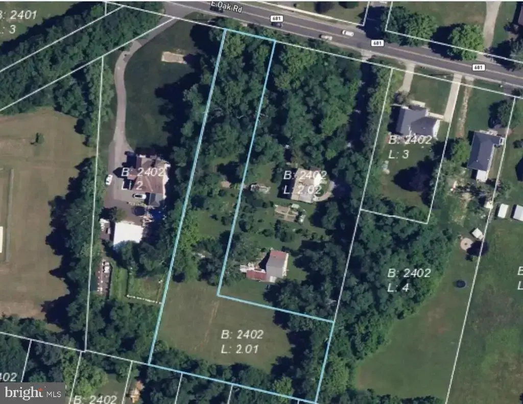 1217 E Oak Rd, VINELAND