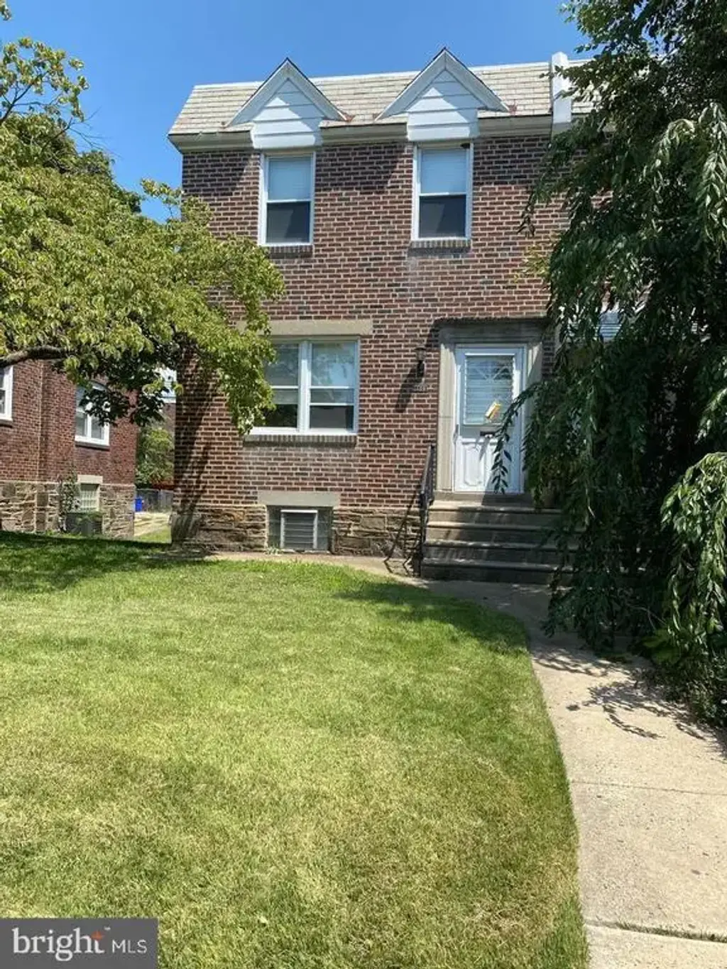 1109 Fanshawe St, PHILADELPHIA