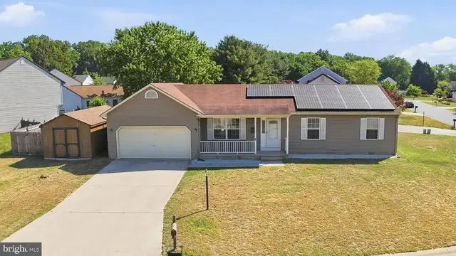 1 Crosley Ct, Dover