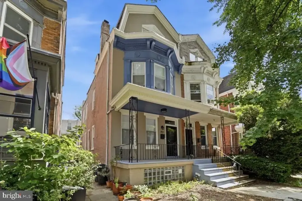 80 W Sharpnack St, PHILADELPHIA