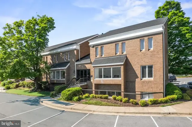 3815 Plaza Dr, Fairfax