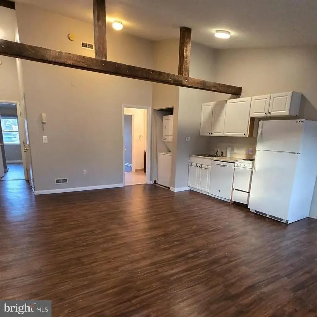4303 Main St #3, PHILADELPHIA