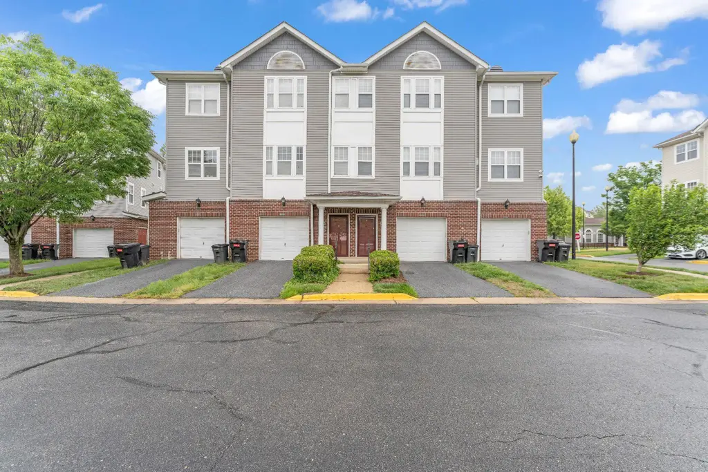 3146 Irma Ct, SUITLAND