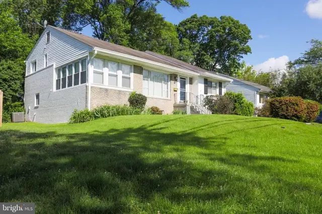 9200 Chanute Dr, Bethesda