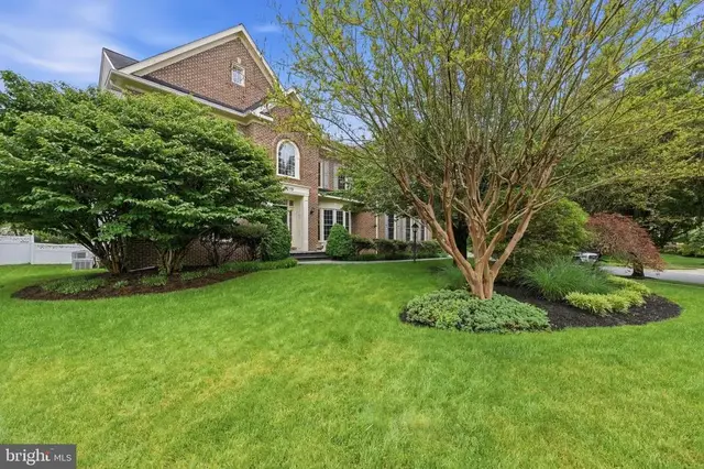 5019 Tothill, Olney