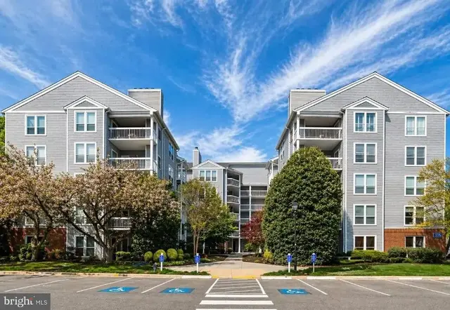 3176 Summit Square Dr #4-a3, Oakton