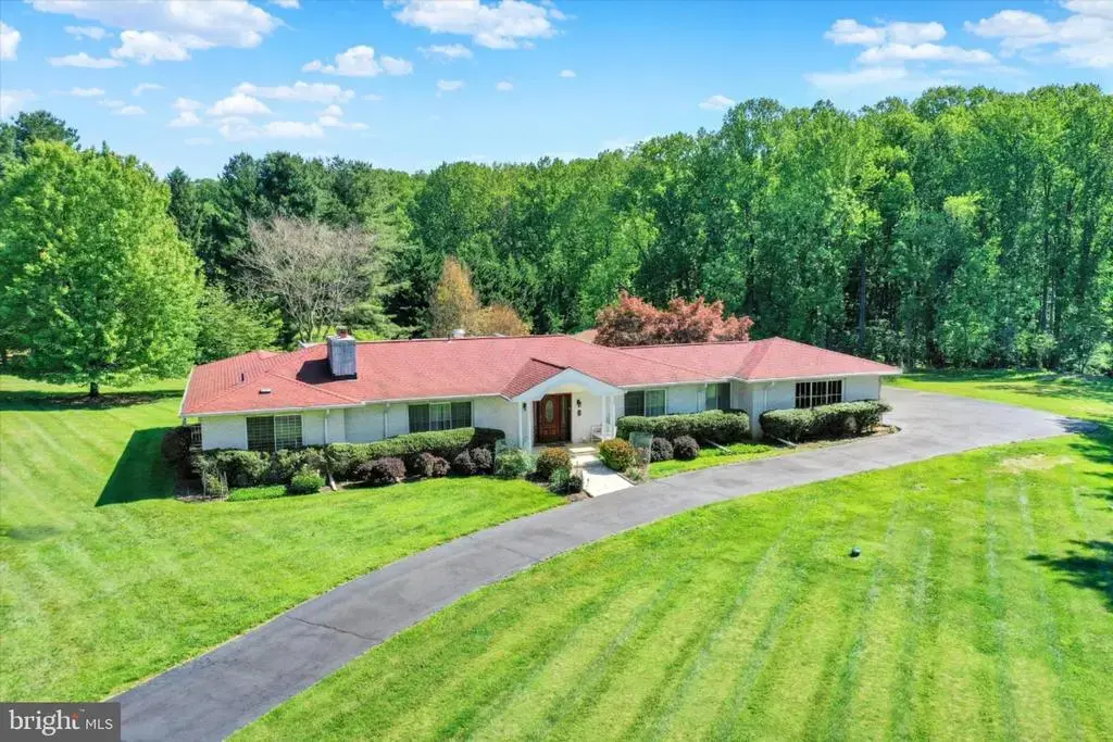 4 Jonathans Ct, COCKEYSVILLE