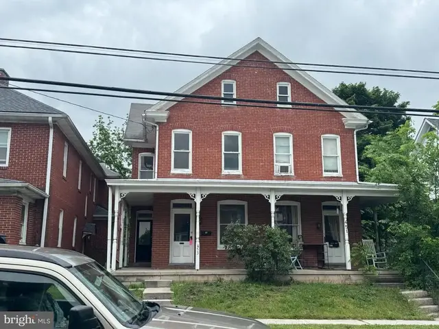 453 W Middle St, Gettysburg