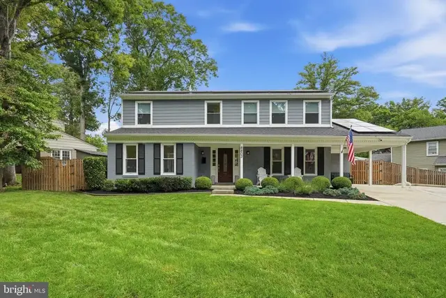 8803 Liberty Ln, Potomac