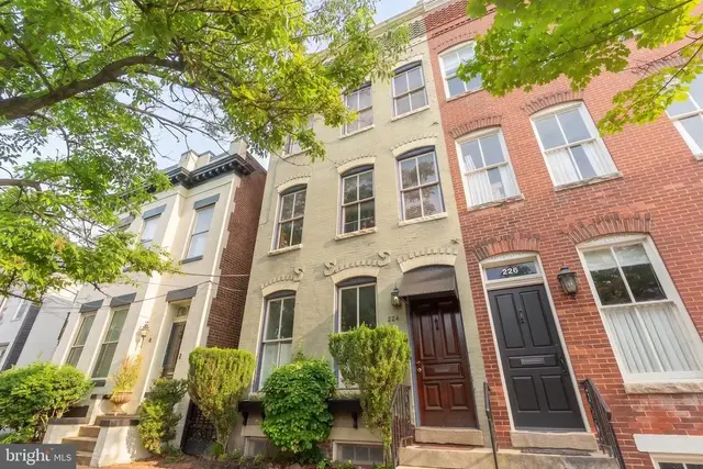 224 N Columbus St N, Alexandria