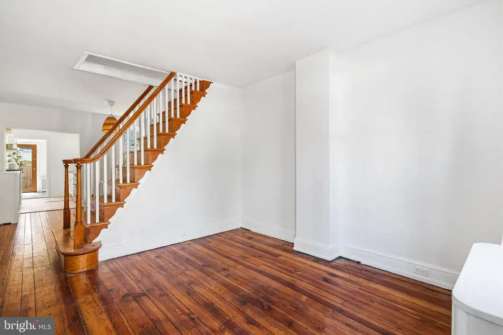 2331 Almond St, PHILADELPHIA