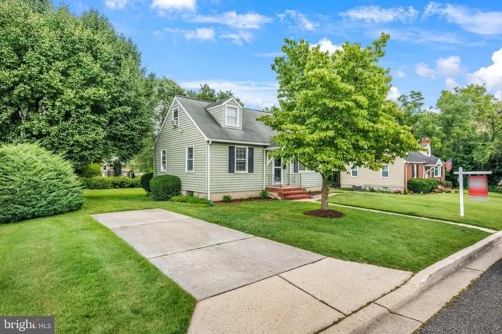 405 Sycamore Rd, LINTHICUM HEIGHTS