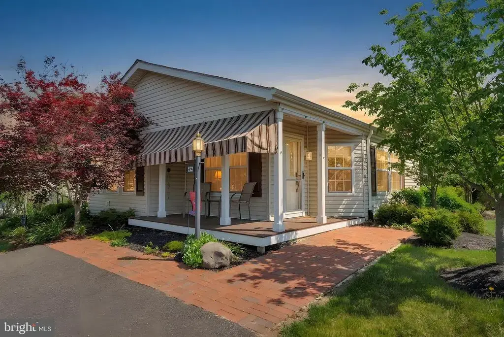 222 Thrush Cir, NEW HOPE