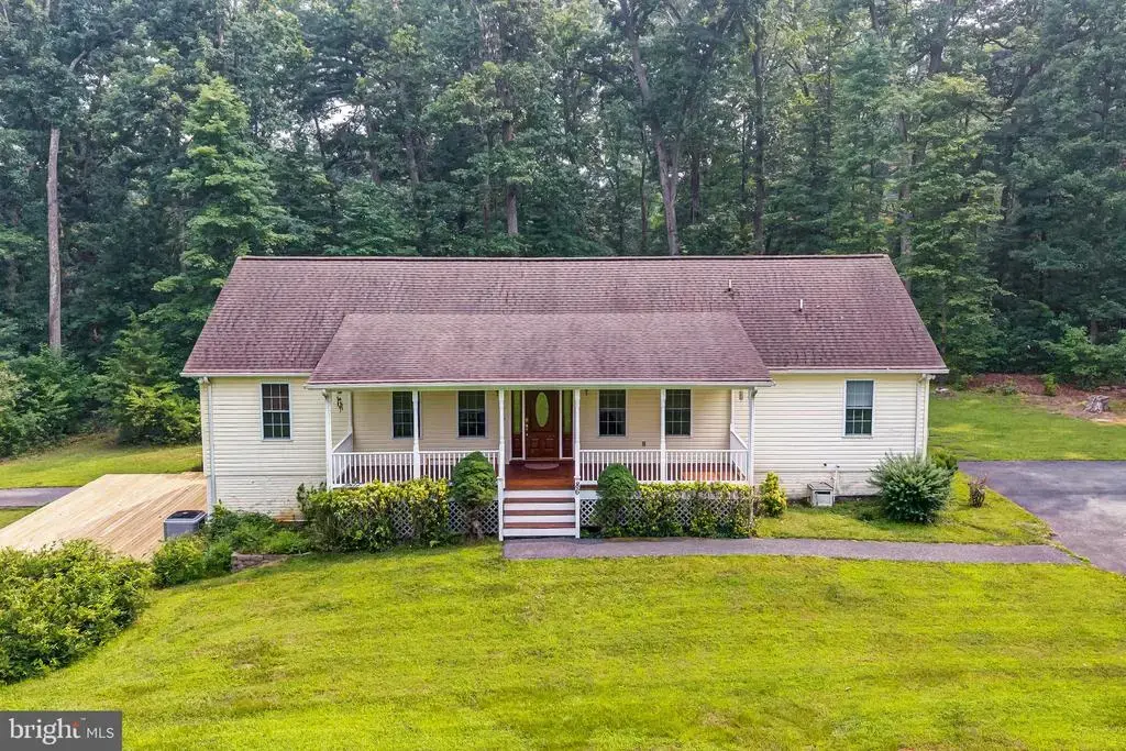 86 Iris Ln, FRONT ROYAL